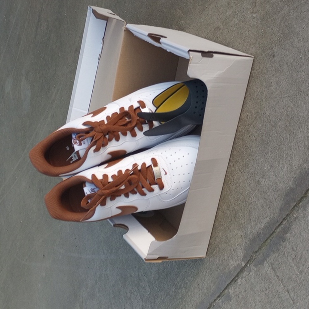 Air force 1 brown